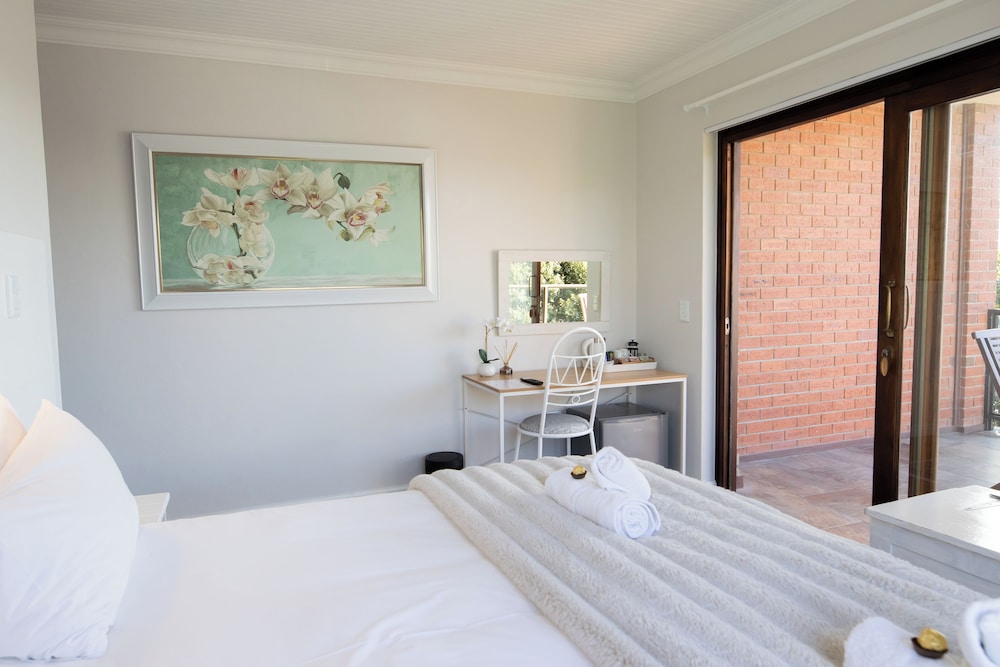 1 Bedroom, Comfort, Double or Twin Bed, Ocean View, Balcony