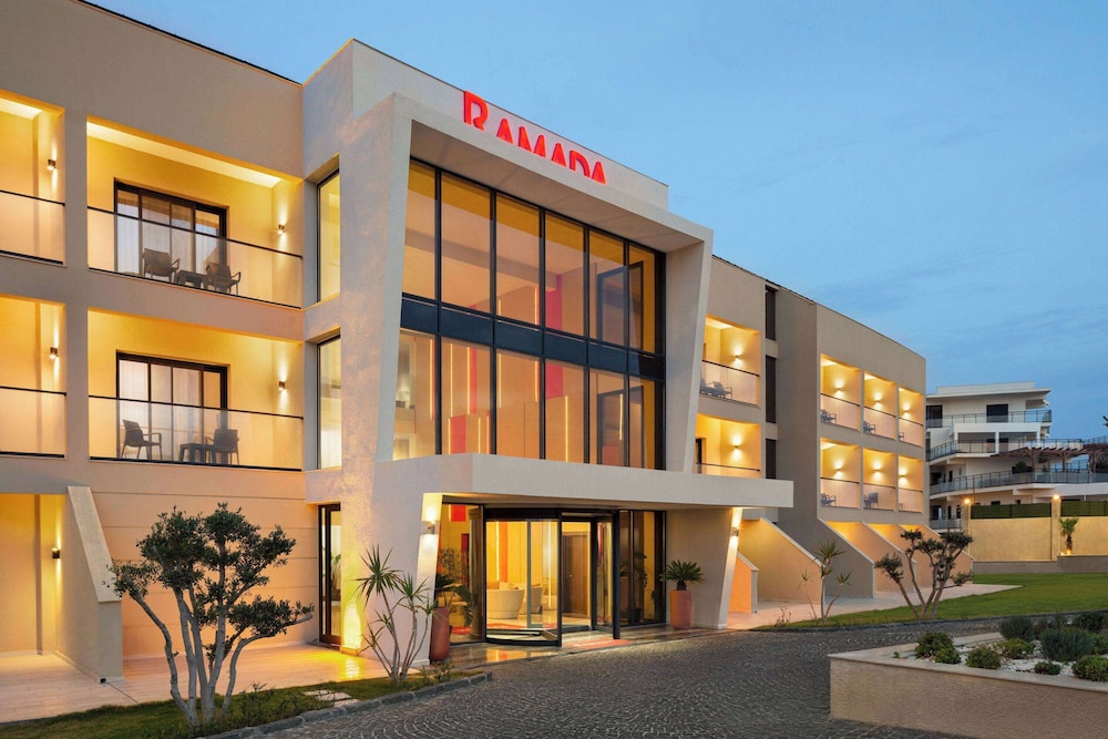 Ramada by Wyndham Cesme 8/67