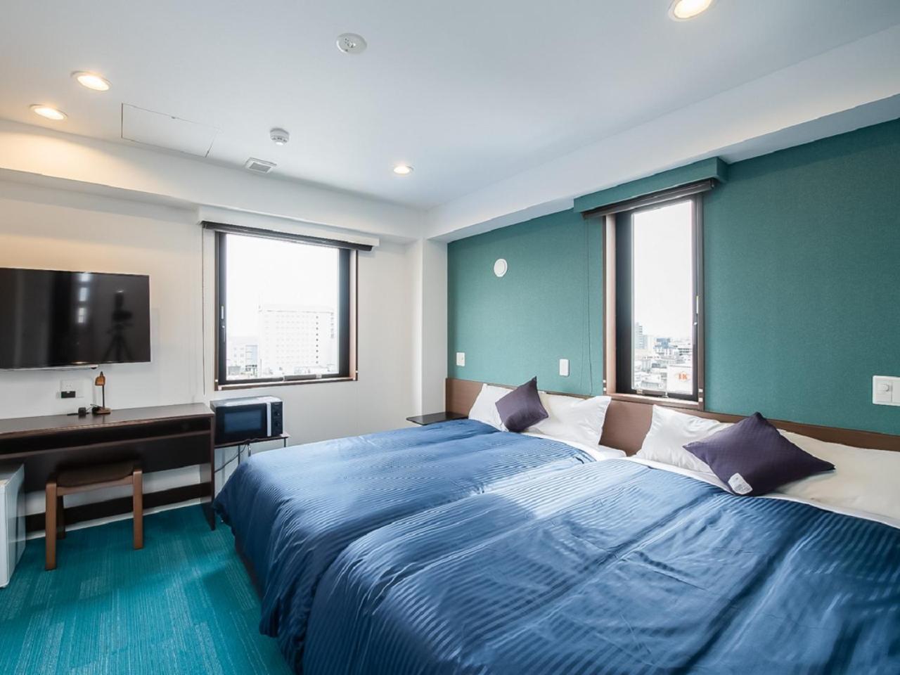 Semi Room, 2 Semi Double Beds