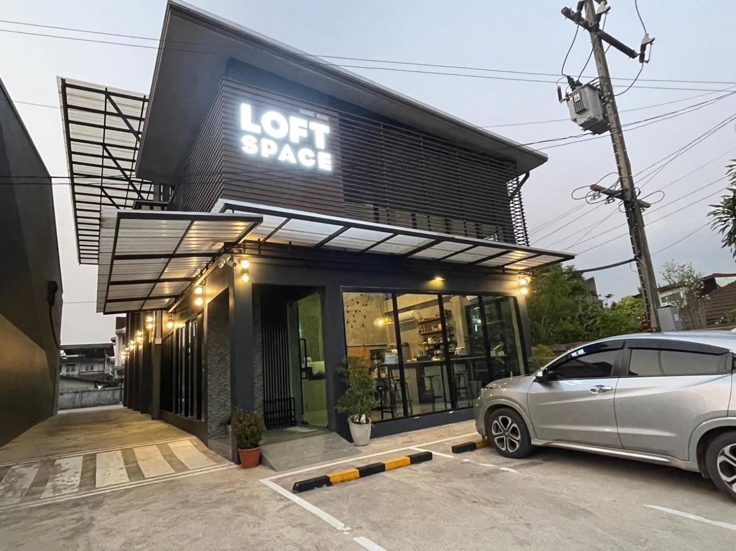 Loft Space Hotel 39/44