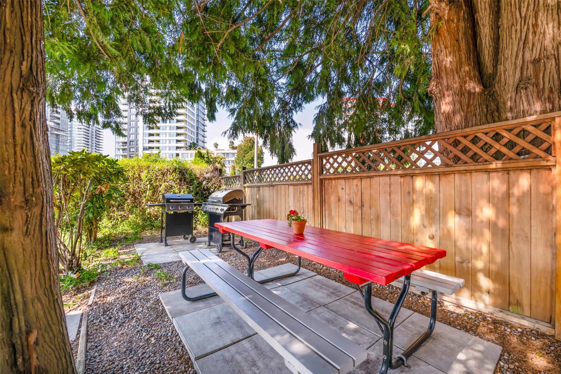 Econo Lodge Inn & Suites North Vancouver 35/52