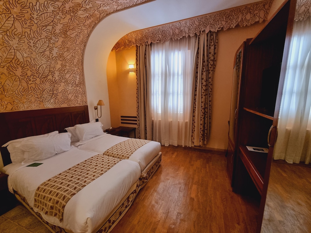 Grand Hotel Villa de France 17/34