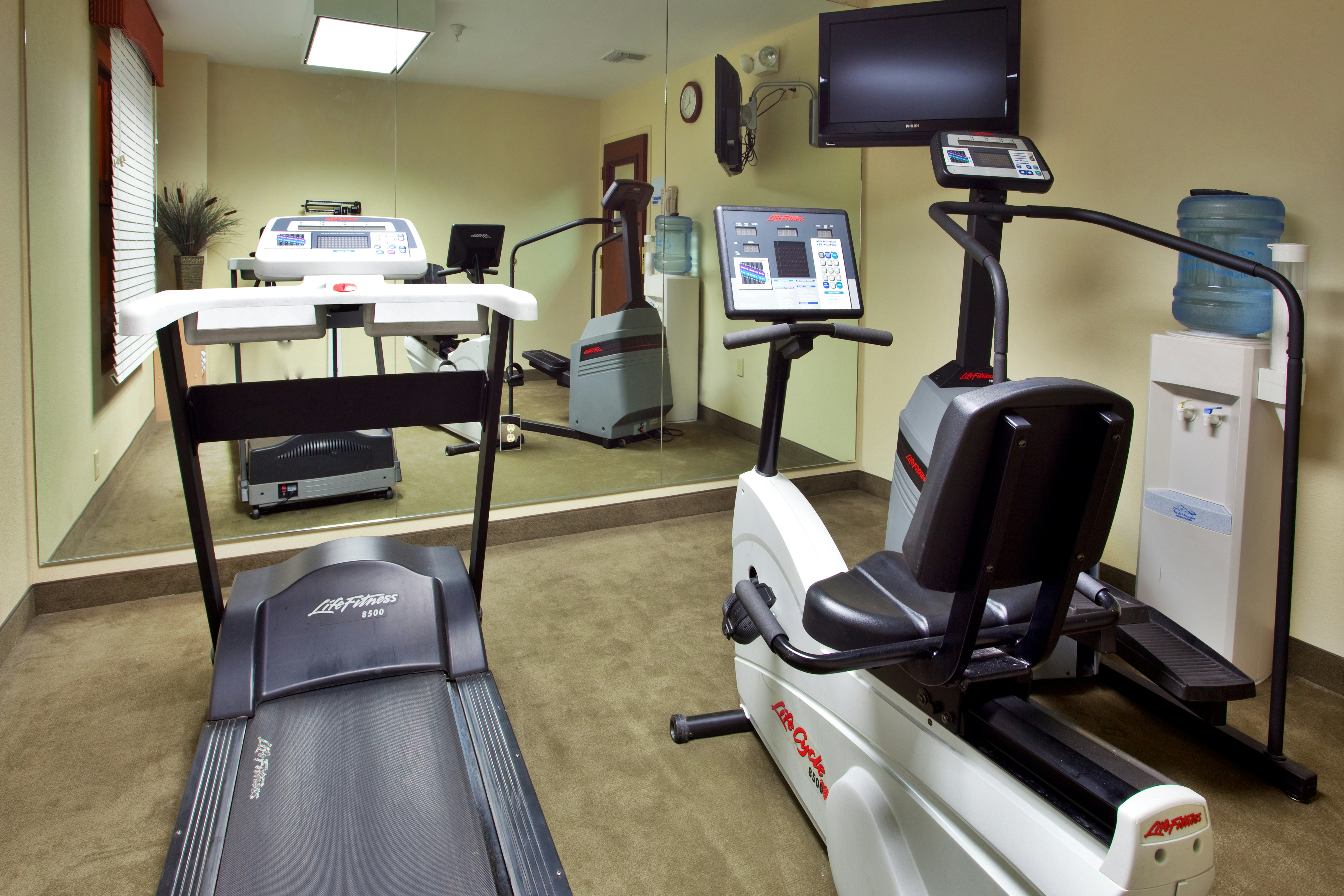 Holiday Inn Express Breaux Bridge-Henderson 47/72