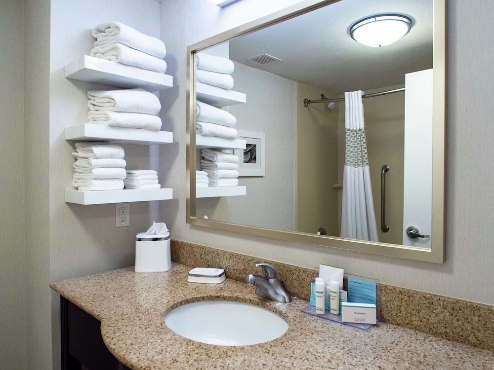 Hampton Inn Miami 30/44