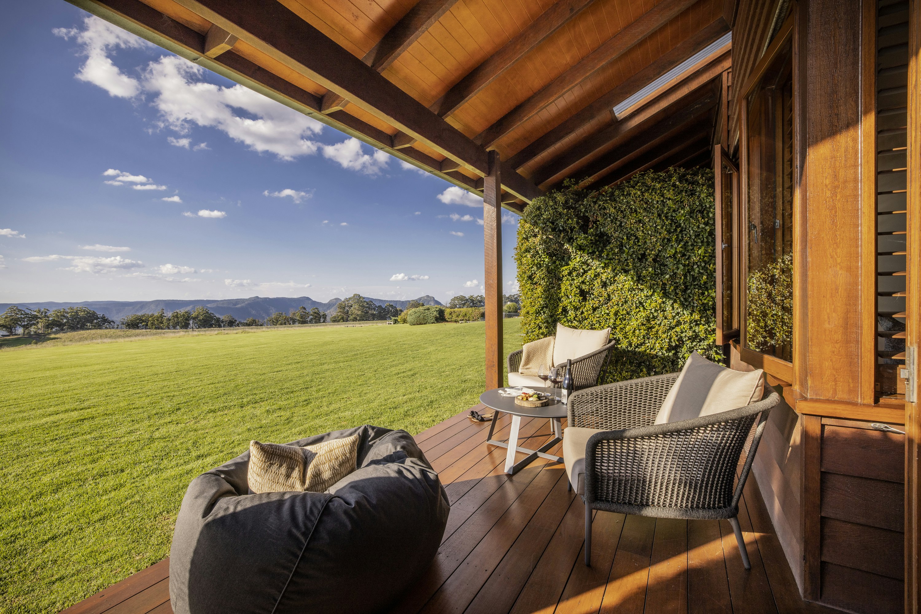 Spicers Peak Lodge 35/82