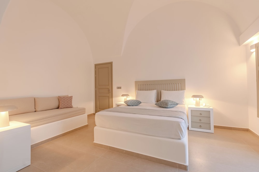 Signature, Open Plan, Suite, Queen Bed, 2 Sofa, Adult Only, Private Pool