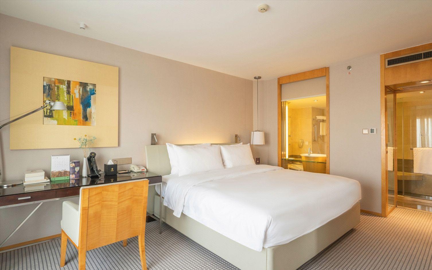 Suite, Apartment