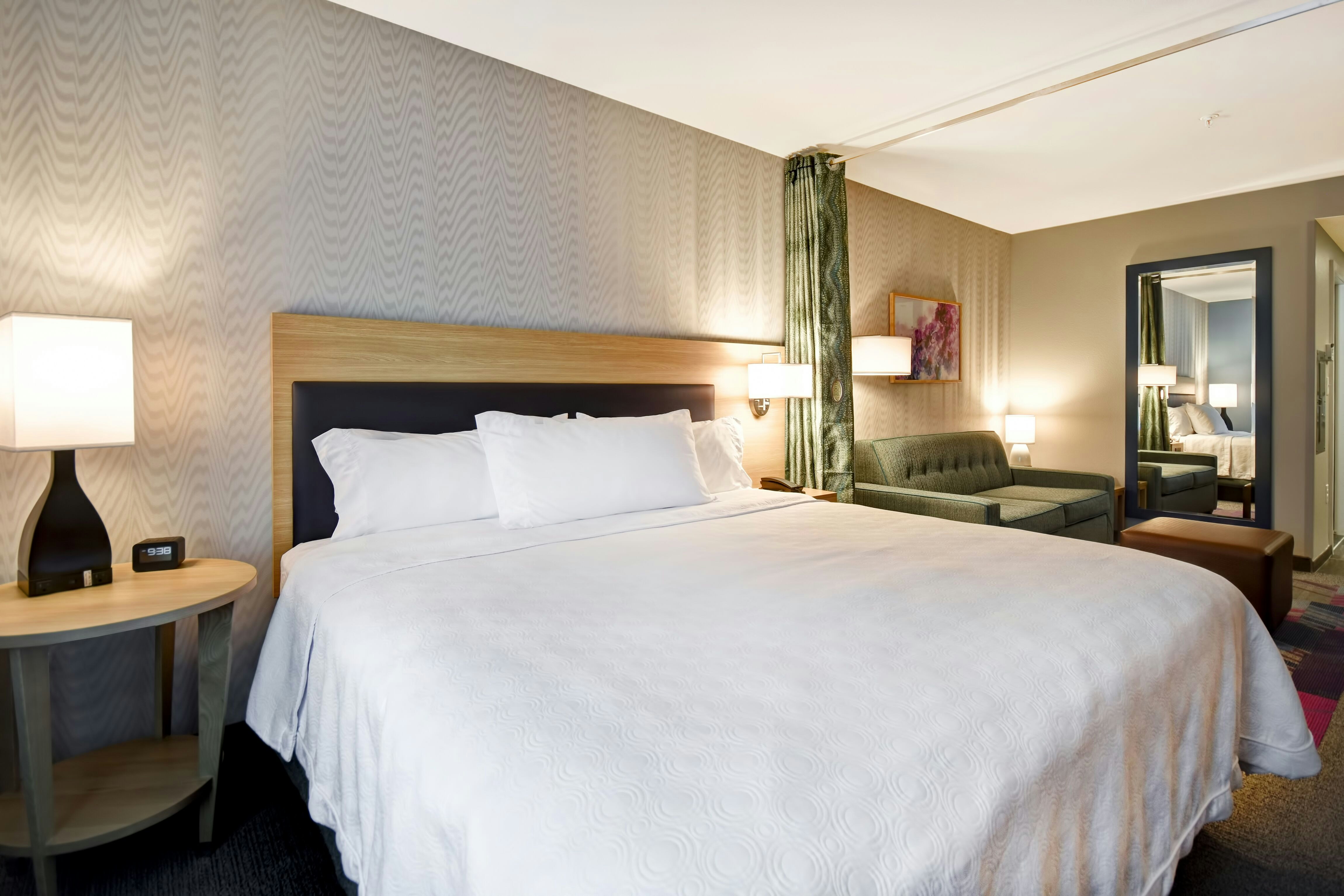 Spa, Studio, King Bed, Accessible