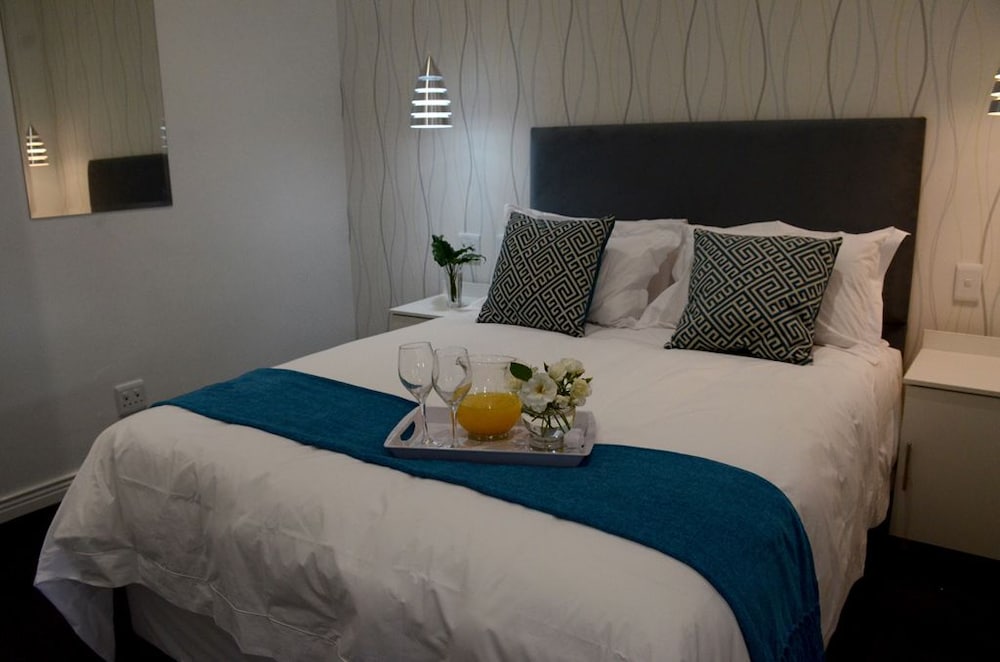 Touch of Class Villas 4/47