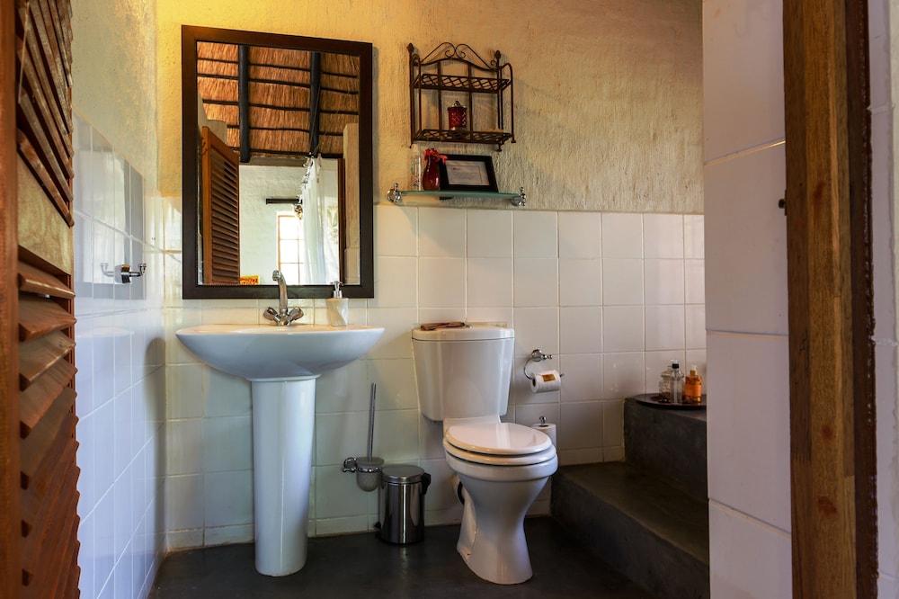 1 BEDROOM, DELUXE, STUDIO, SUITE, MOUNTAIN SIDE