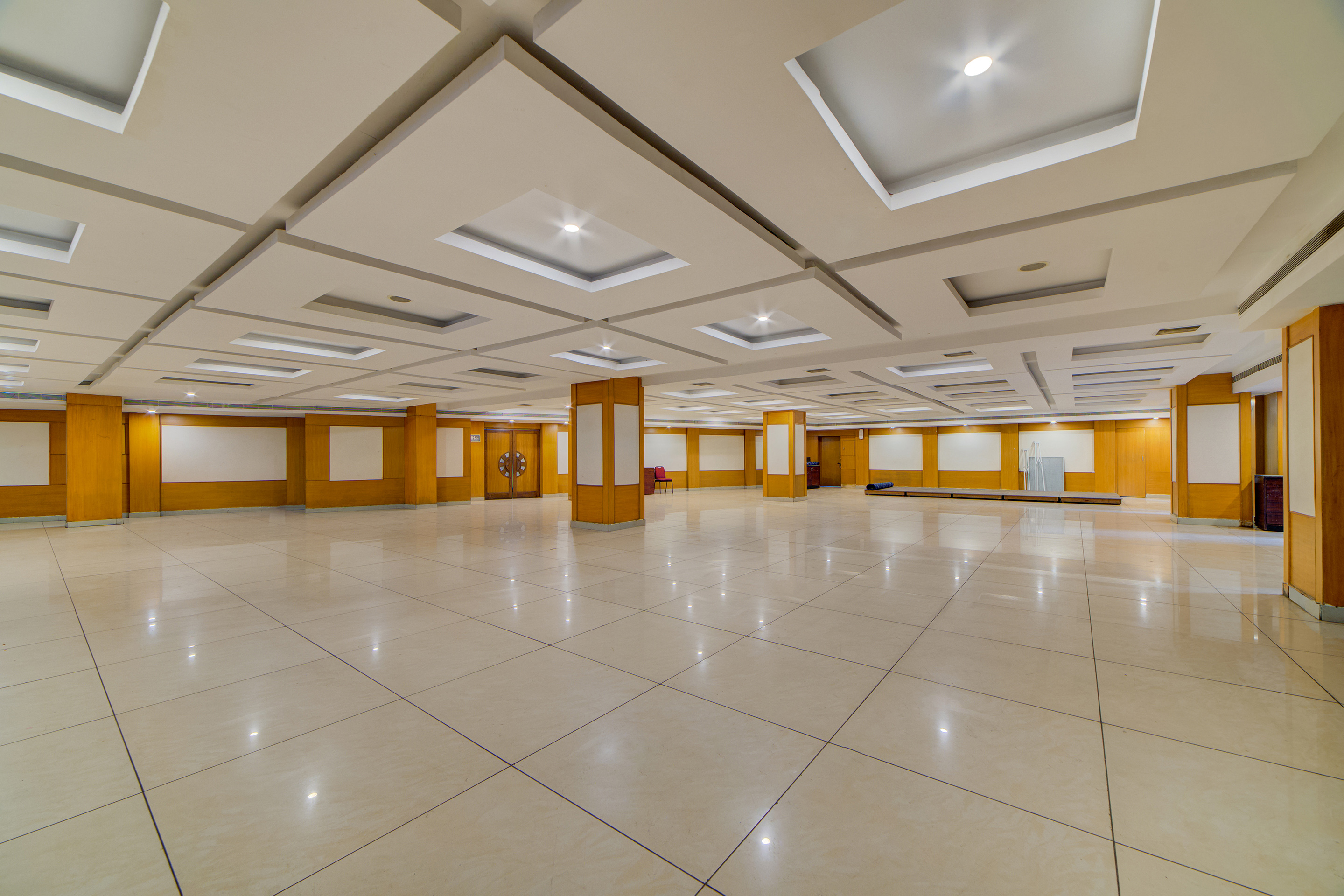 MAHARAJA CLASSIC INN 30/33