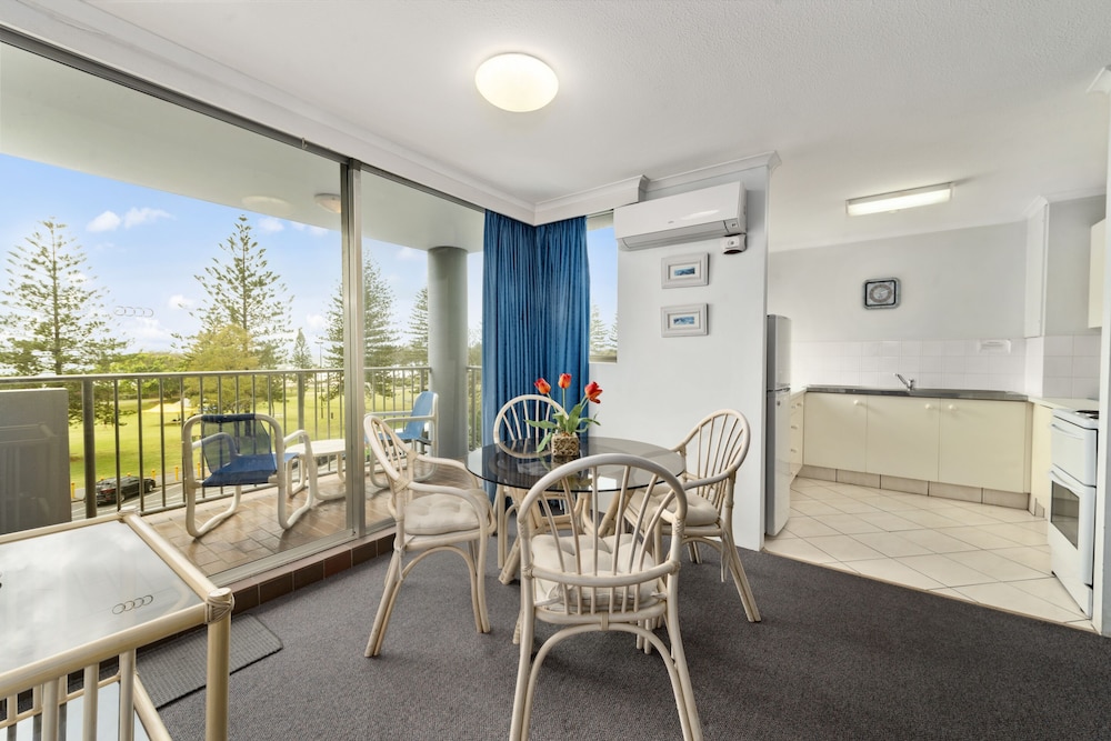 Sandpiper Apartments 58/71