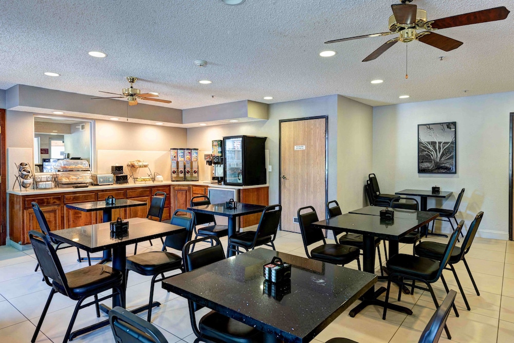 Surestay Plus Hotel By Best Western Redding 22/24