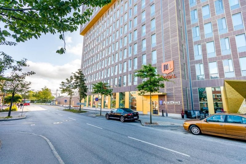 ApartDirect Alvsjo 1/2