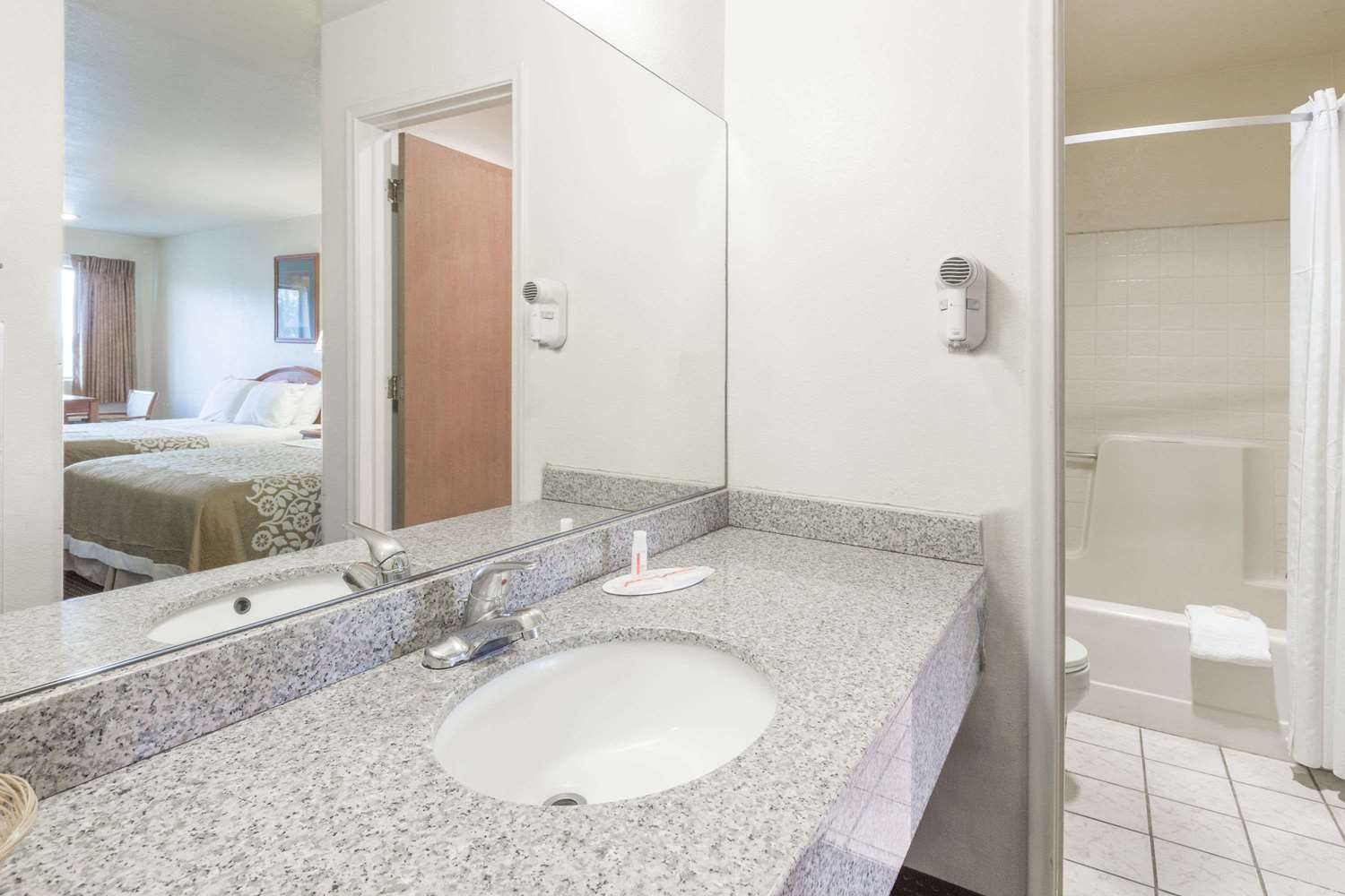 Days Inn by Wyndham Willcox, AZ 47/47