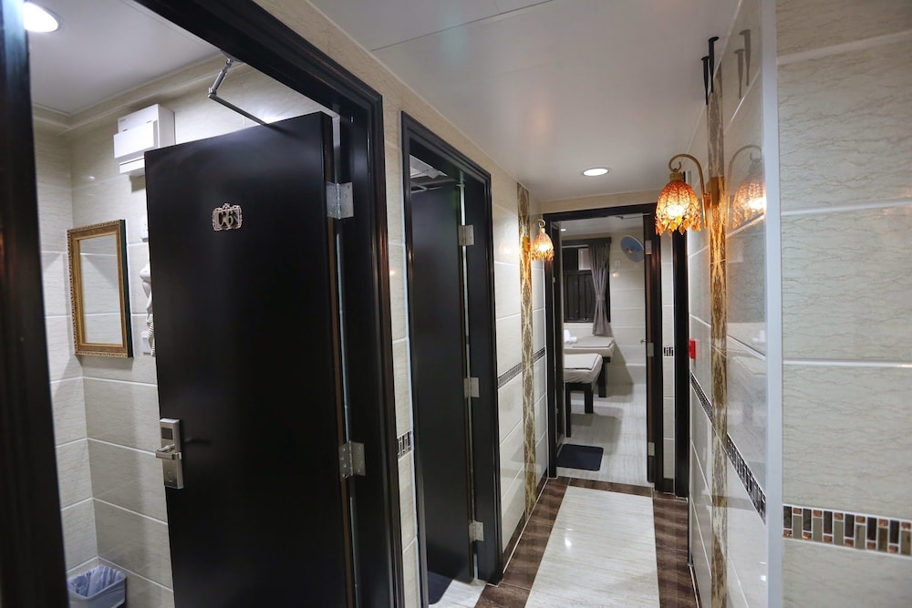 Asia Inn 25/39