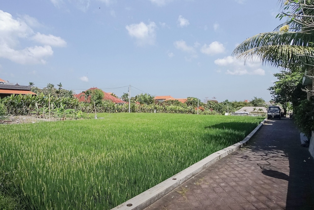 Agung Homestay 40/49