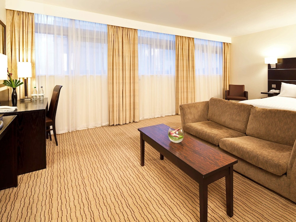 Mercure Manchester Piccadilly 43/70
