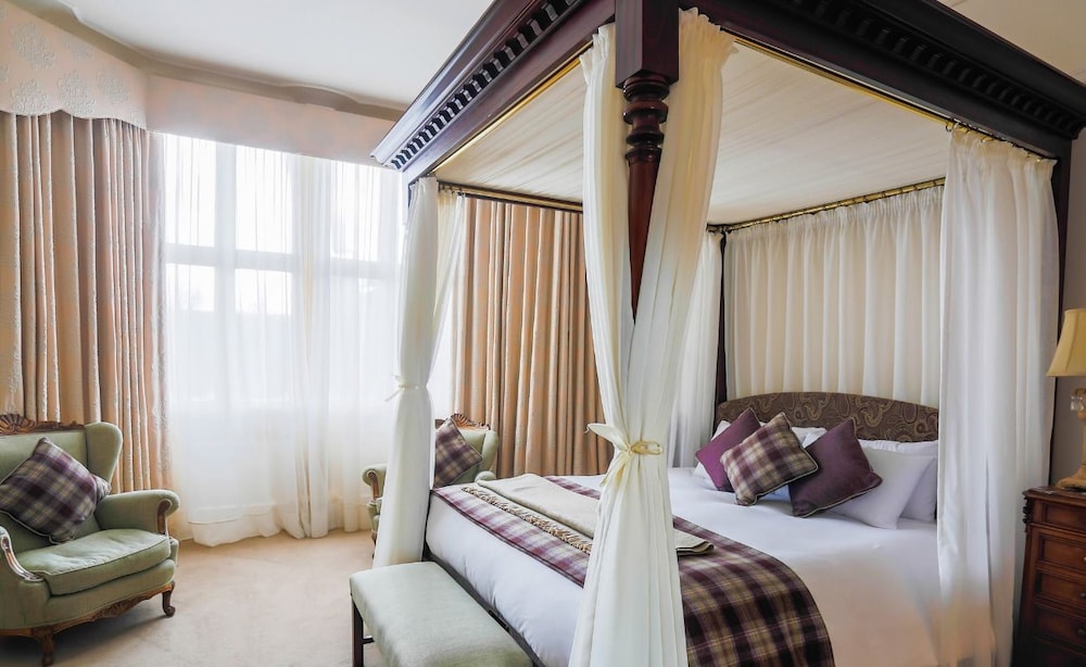 The Falcon Hotel 17/50