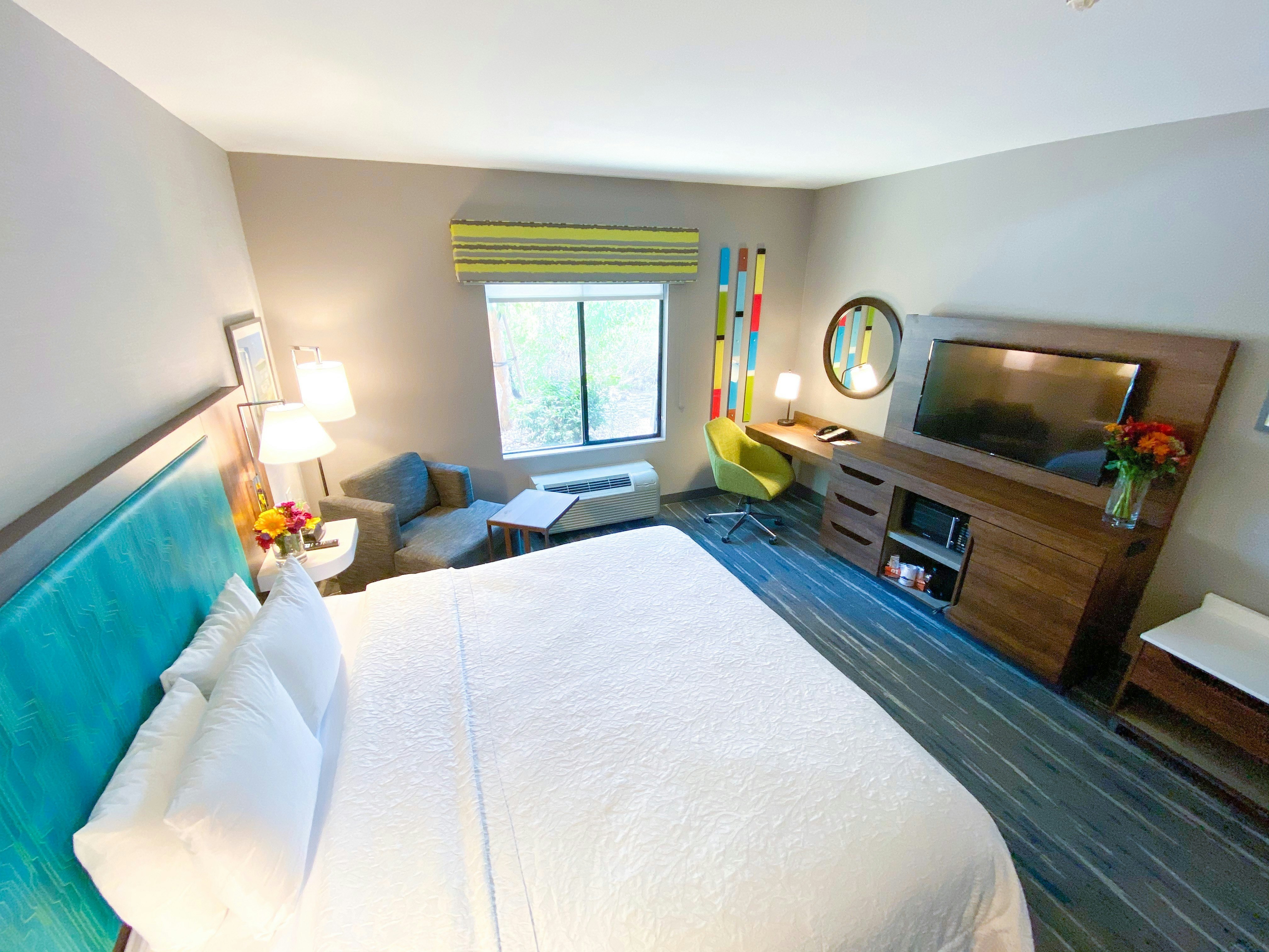 ROOM, KING BED
