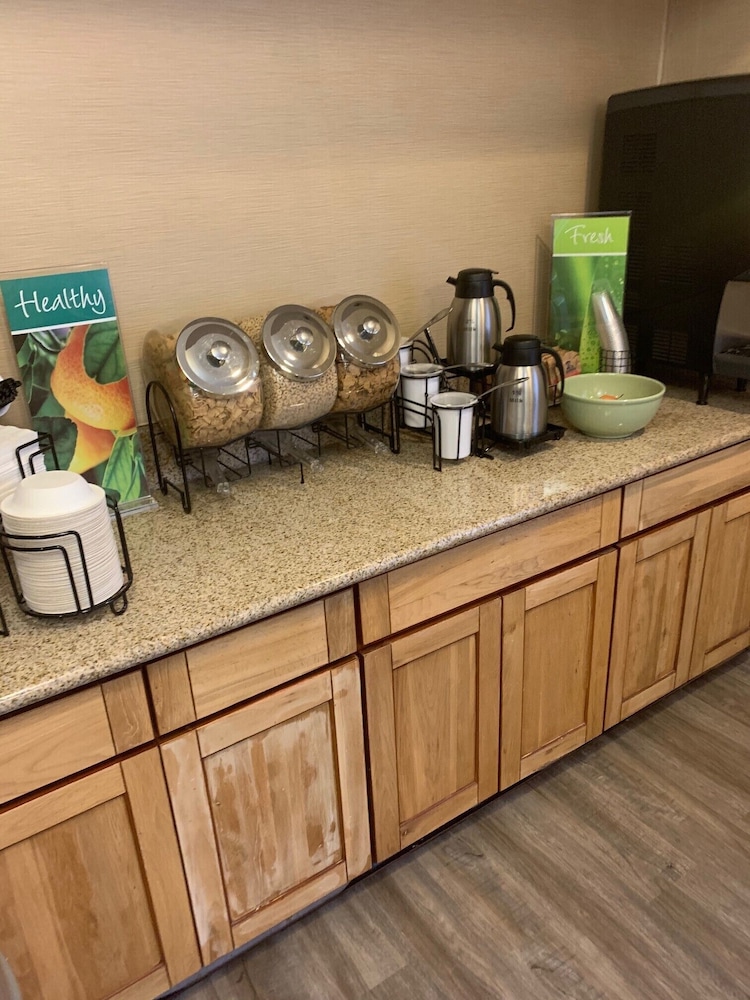 Quality Inn Florence, OR 40/41