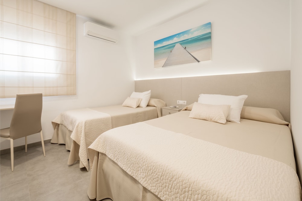 Hostal Romerito 15/37