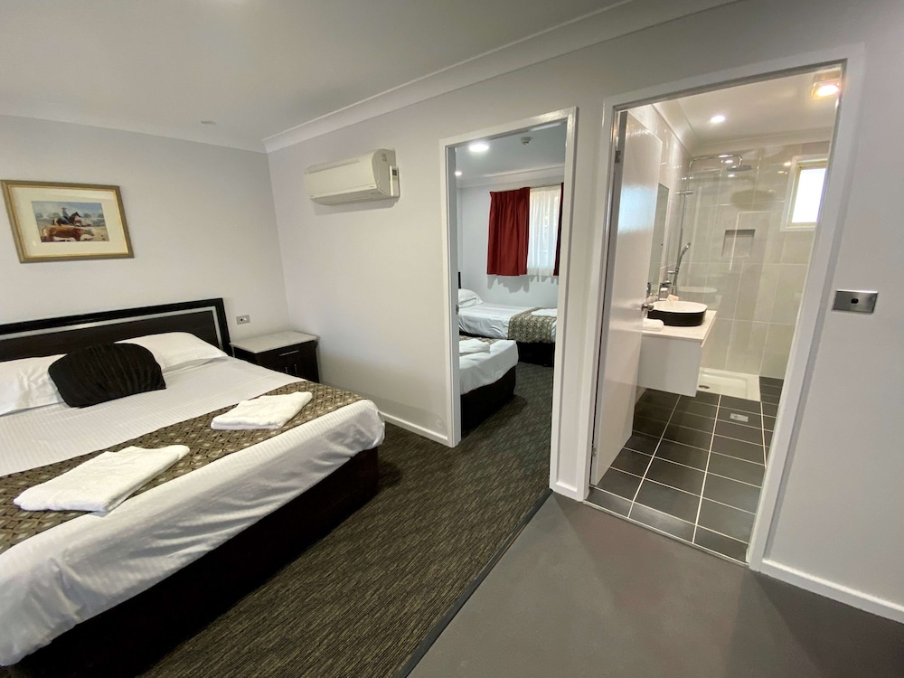Best Western Plus All Settlers Motor Inn 13/34
