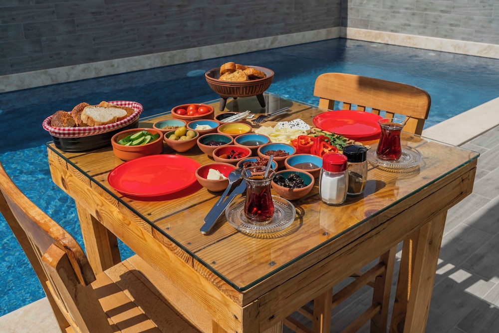 Mea Otel Reisdere Cesme 40/50
