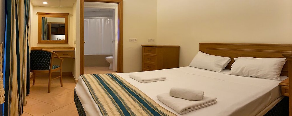 1 BEDROOM, APARTMENT