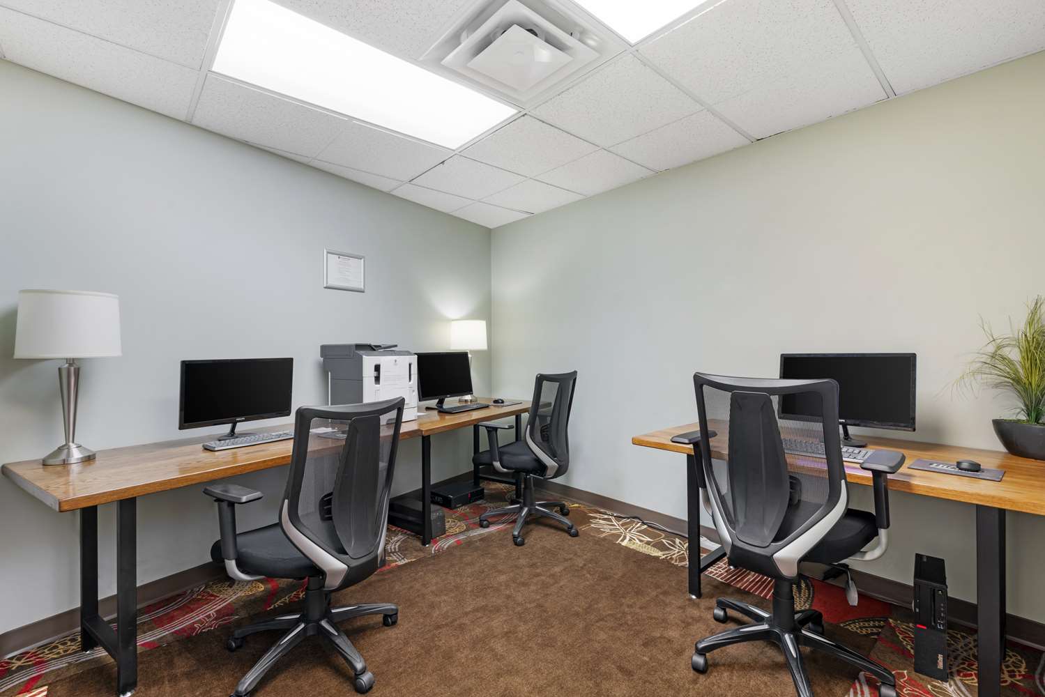 Best Western Plus Kelowna Hotel and Suites 11/15
