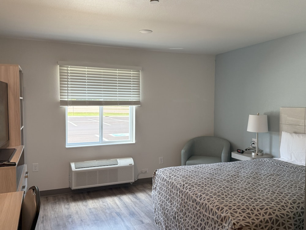 WoodSpring Suites Jackson Hub City 27/63