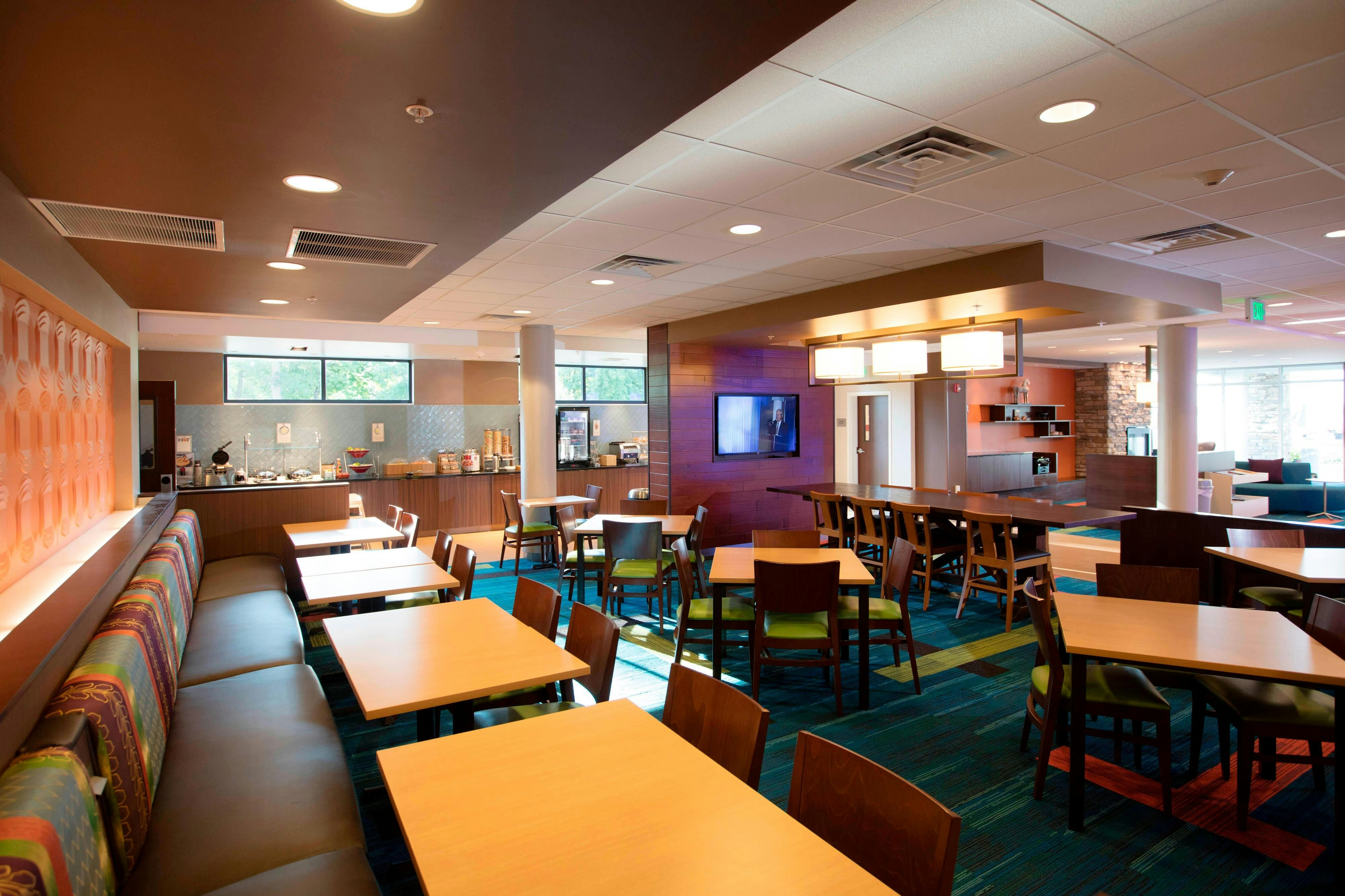 Fairfield Inn And Suites Detroit Lakes 26/33