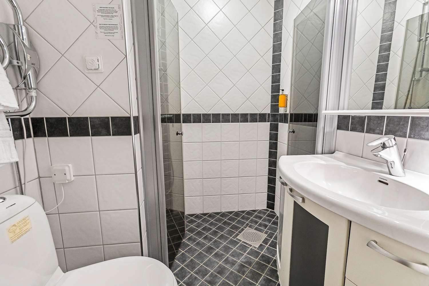 غرفة قياسية بسريرين منفصلين، Hotel Ullinge, Sure Hotel Collection By Best Western 3/3
