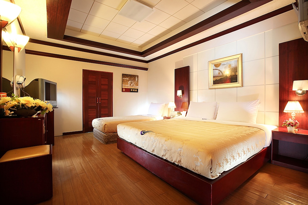 Hotel Airstay 16/37
