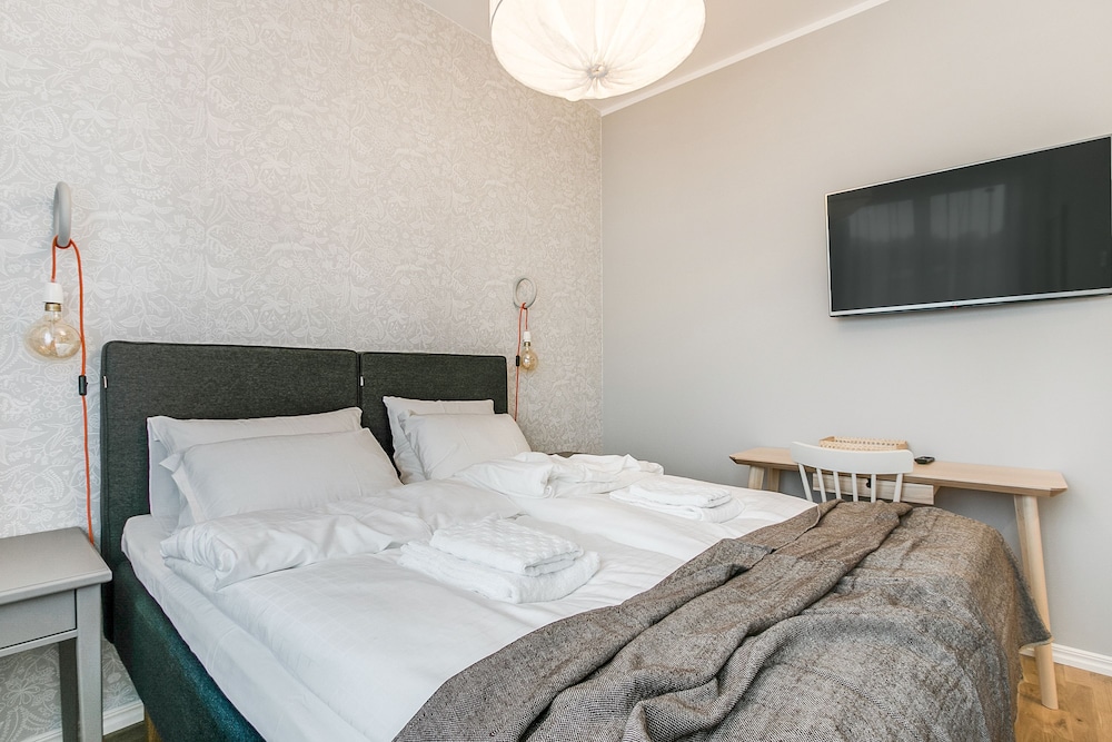 Classic, Queen Bed, Turinge Hotel 2/5