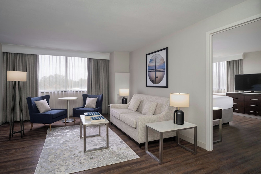 Delta Hotels by Marriott Jacksonville Deerwood 28/52