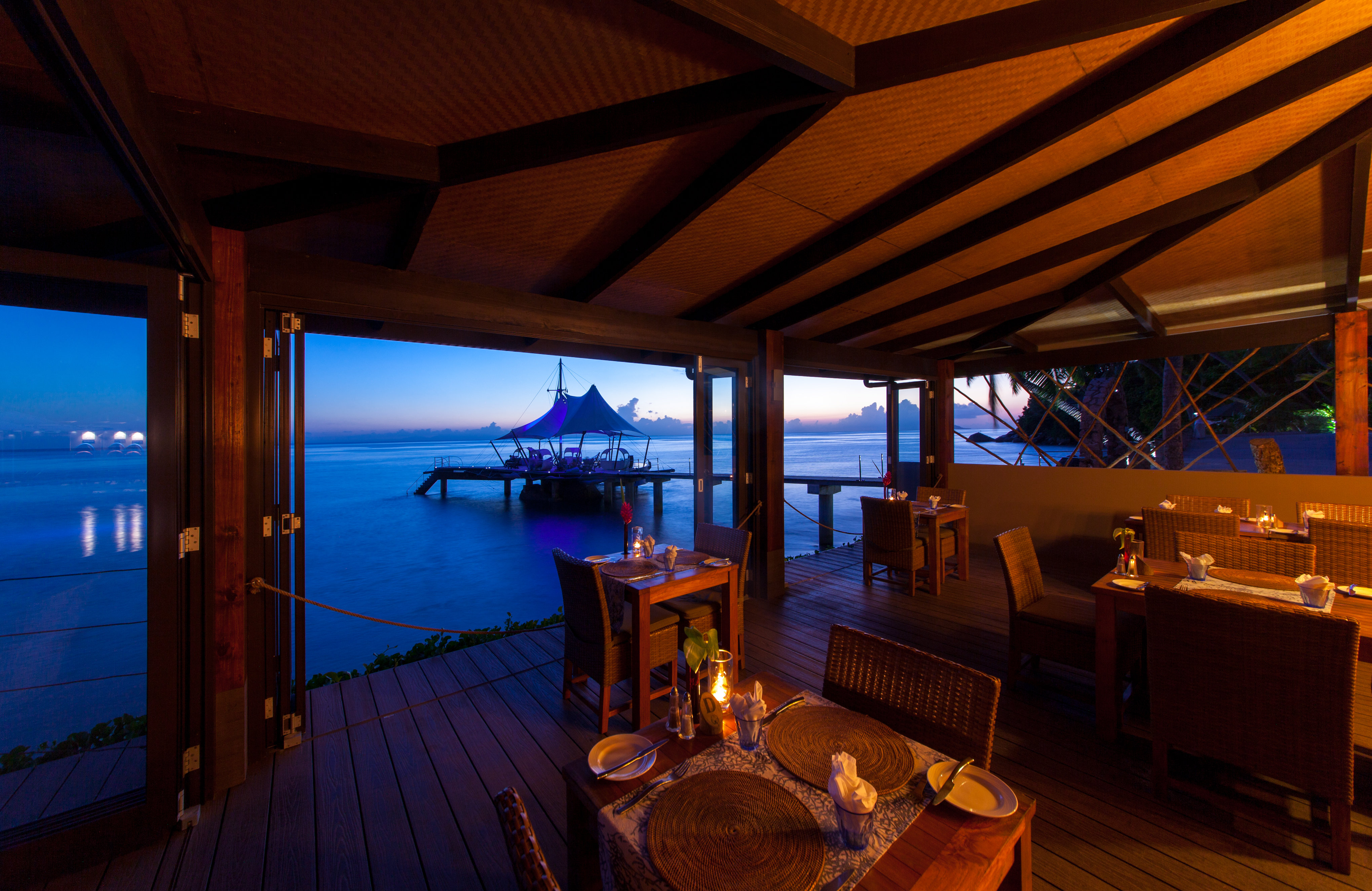 Coco de Mer Hotel and Black Parrot Suites 33/79