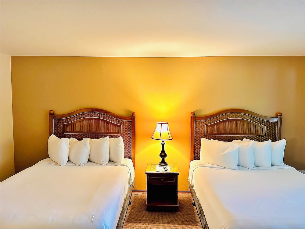 غرفة قياسية بسريرين كوين، Lodge at Leathem Smith 5/7