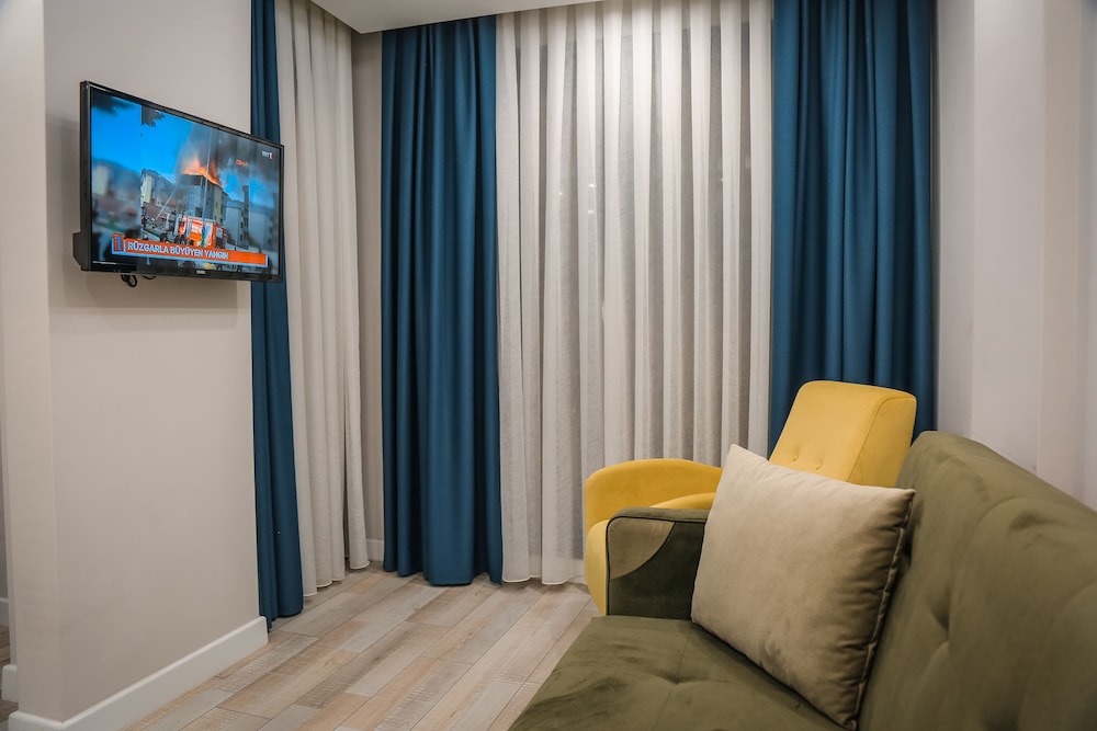 White Golden Suite Hotel 26/40