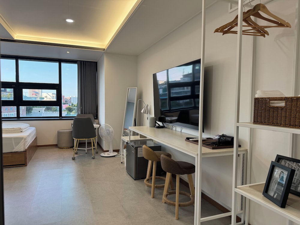 Mokpo White Windmill Guesthouse 17/43