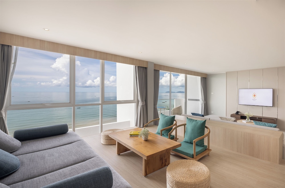 Eastin Resort Rayong 55/75