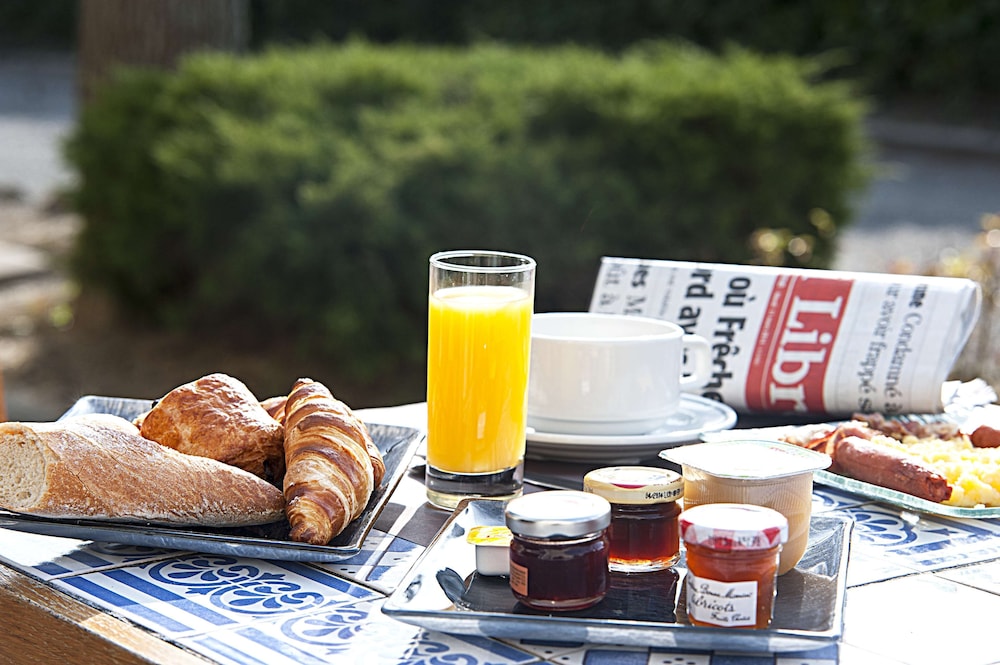 Brit Hotel Bosquet 40/50