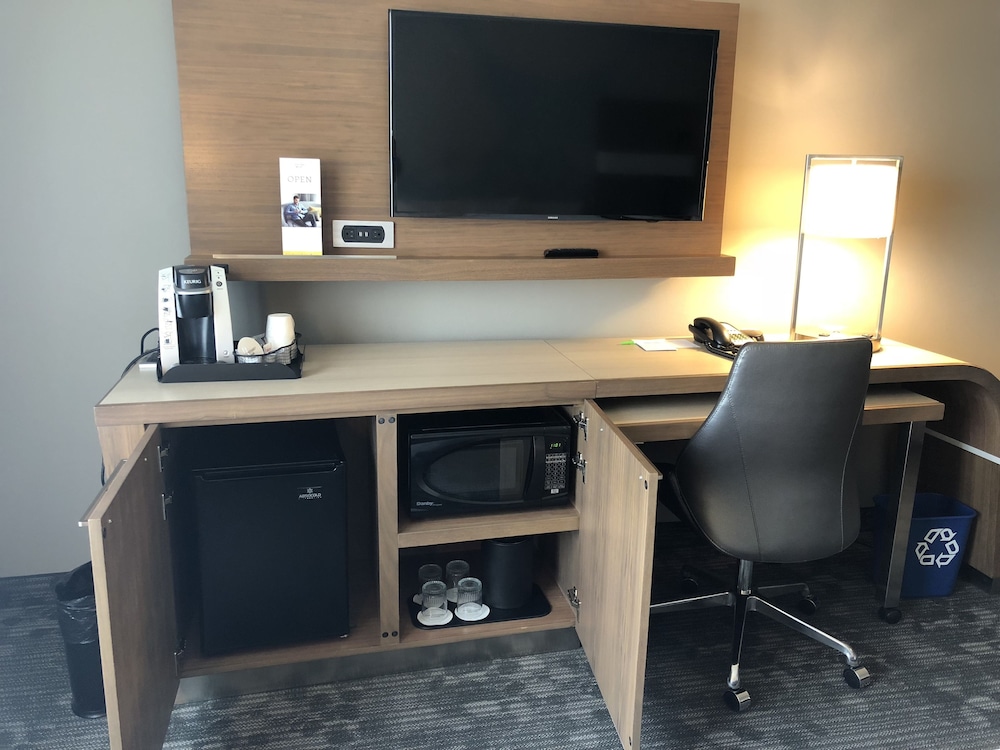 Courtyard Marriott Toronto Airport 44/56
