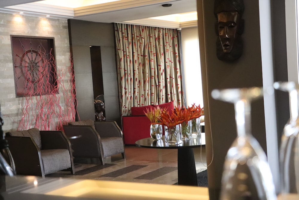 Mamba Point Hotel 24/42