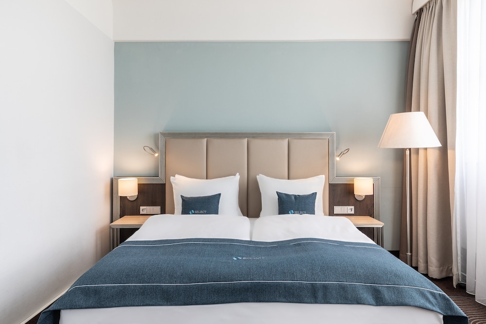 Garner Hotel Essen - Handelshof by IHG 26/85