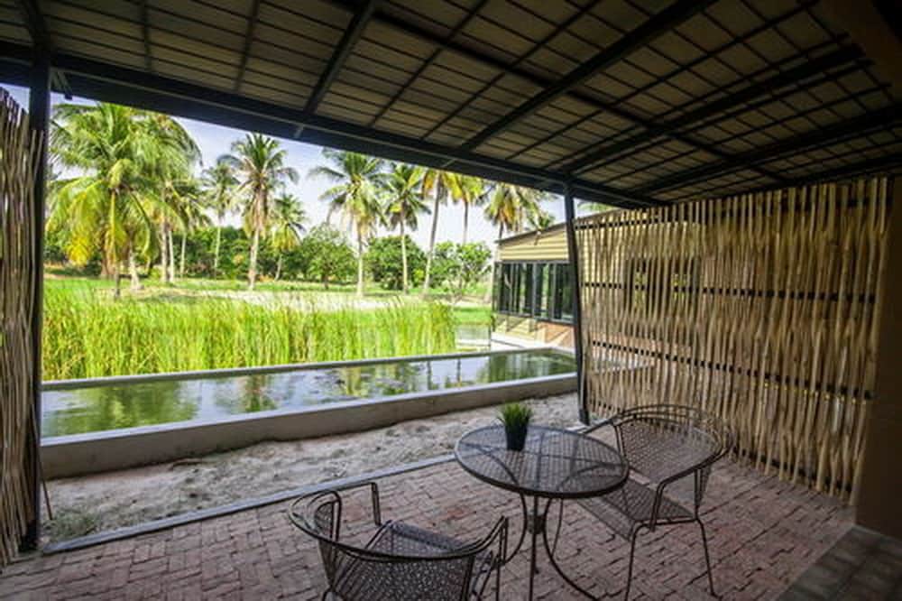 Cha-Am Country Home 24/48
