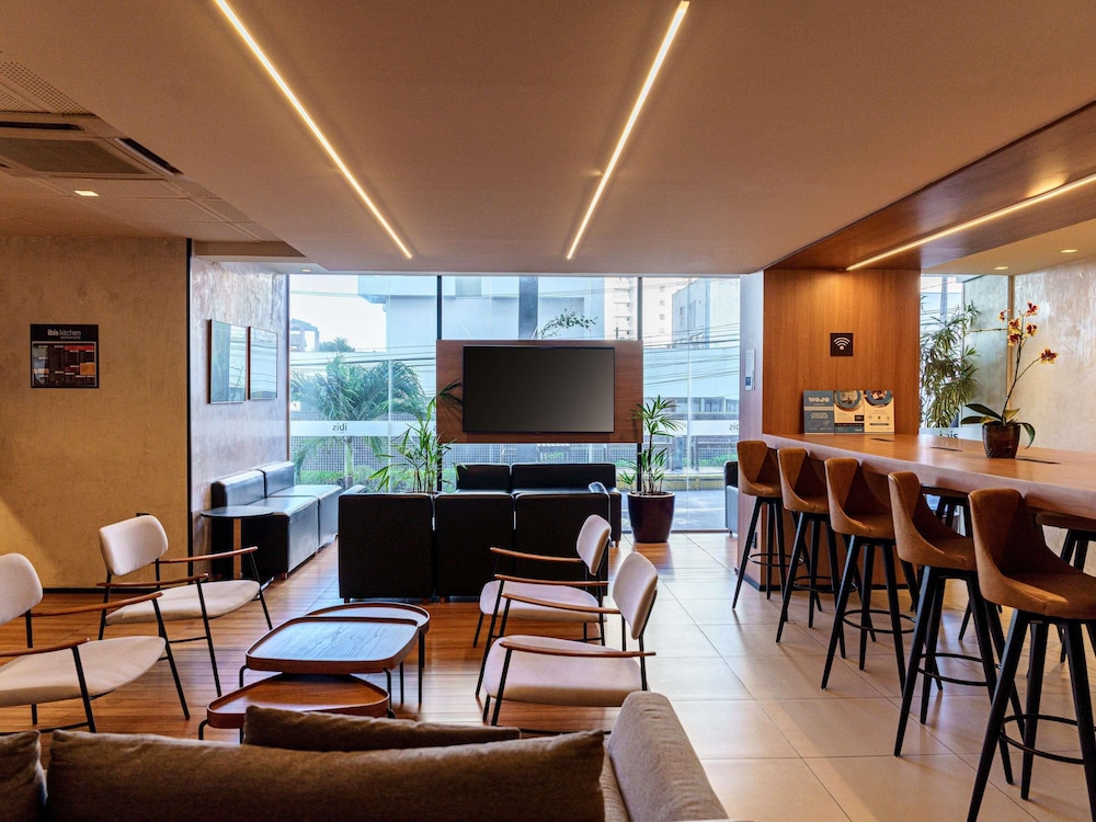 Ibis Sao Luis 45/64