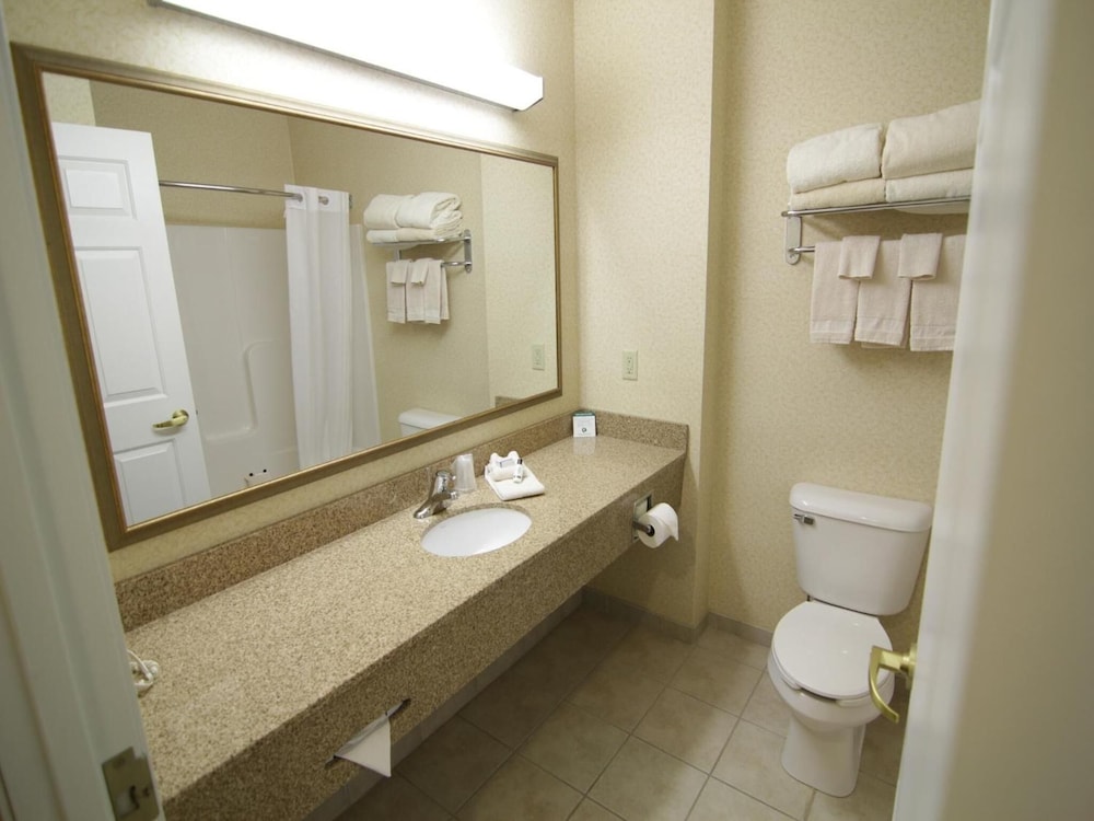 Town Country Inn And Suites 44/45