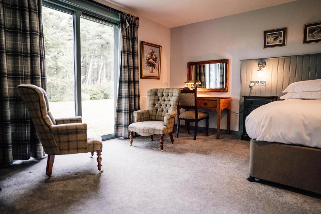 deluxe river house 2/3