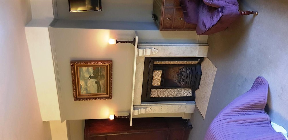 The Oakhill Inn 8/38
